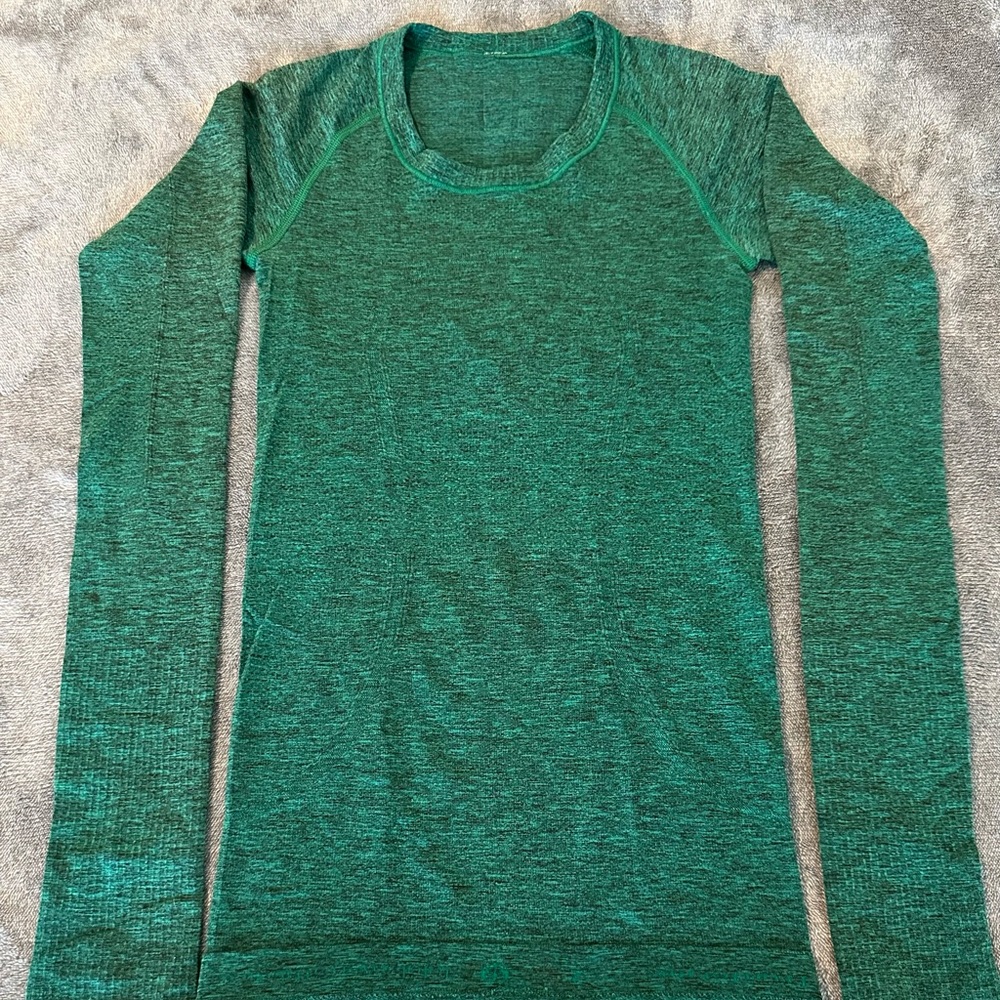 Lululemon Run Swiftly Top- Long Sleeve Shirt Size 2
